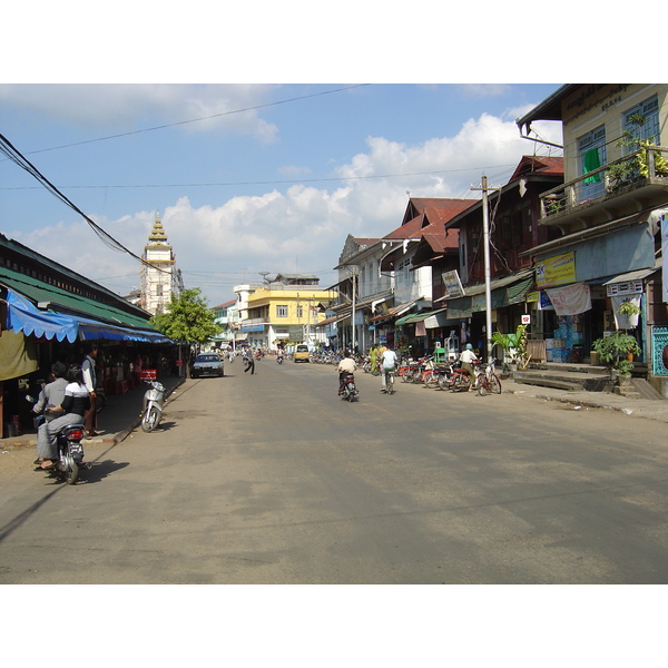 รูปถ่าย พม่า(Myanmar) มะริด(Myeik (Mergui)) 2005-01 171