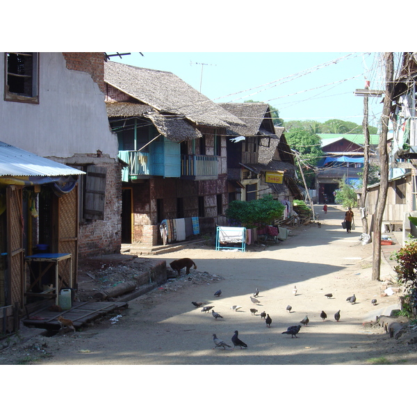 รูปถ่าย พม่า(Myanmar) มะริด(Myeik (Mergui)) 2005-01 155