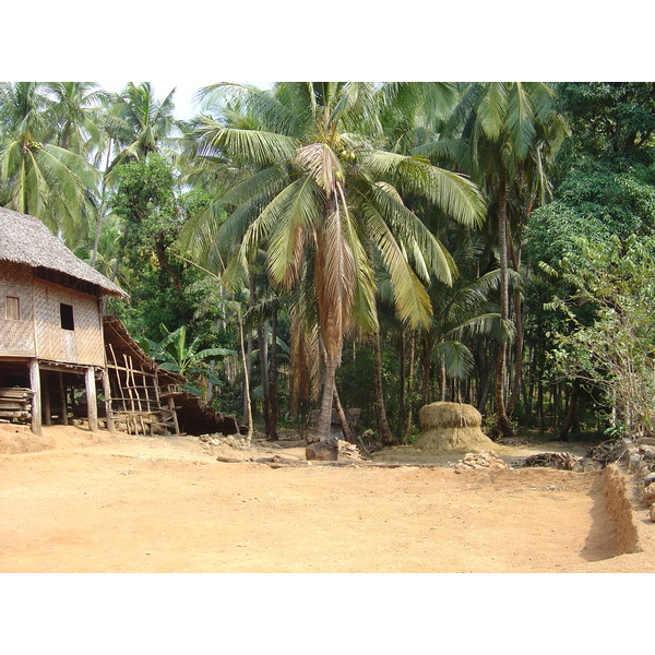 รูปถ่าย พม่า(Myanmar) หาดหม่องมะกันด้านเหนือ(Maungmagan North) 2005-01 59