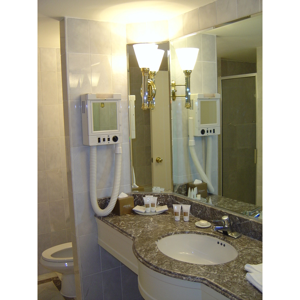 รูปถ่าย ตุรกี(Turkey) อิสตันบูล(Istanbul) โรงแรมคอนราด(Conrad Hotel) 2004-12 7