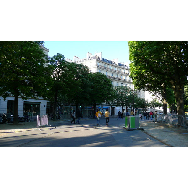 รูปถ่าย ฝรั่งเศส(France) ปารีส(Paris) ช็องเซลีเซ(Champs Elysees) 2007-04 106