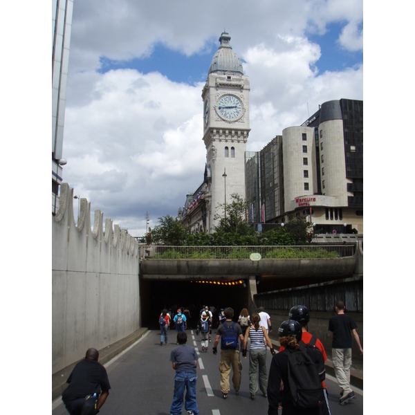 รูปถ่าย ฝรั่งเศส(France) ปารีส(Paris) เล่นสเก็ตในปารีส(Randonnee Roller et Coquillages) 2007-07 140