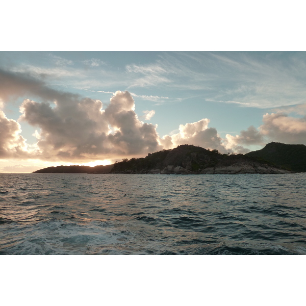 รูปถ่าย เซเชลส์(Seychelles) เกาะปราลิน(Praslin) 2011-10 110