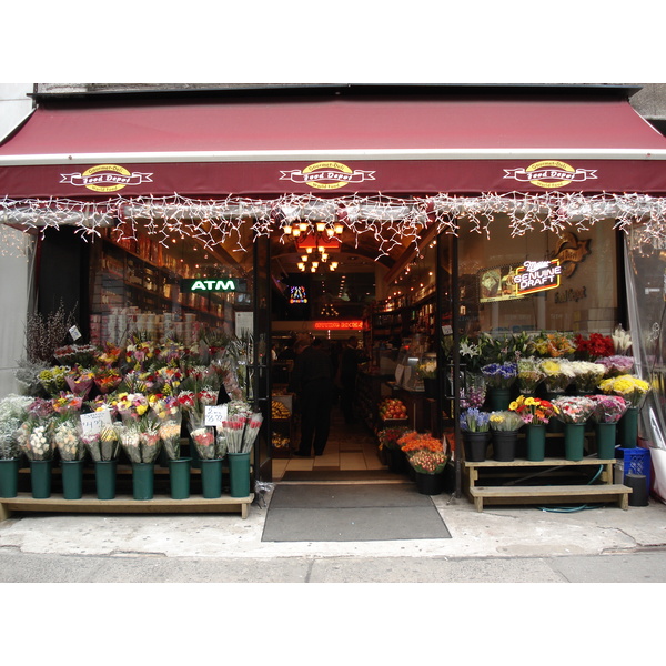 รูปถ่าย สหรัฐอเมริกา(United States) นิวยอร์ก(New York) ตามถนนฟิฟท์อเวนิว(down the 5th Avenue) 2006-03 38