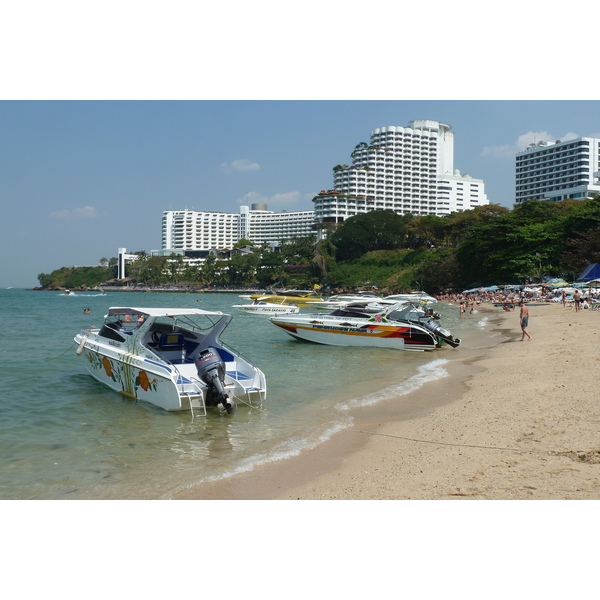 รูปถ่าย ไทย(Thailand) พัทยา(Pattaya) หาดโคซี่(Cosy Beach) 2011-01 76
