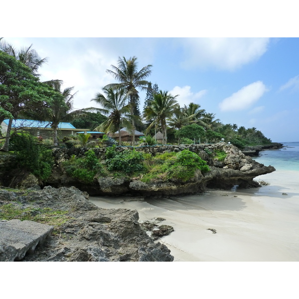 รูปถ่าย นิวแคลิโดเนีย(New Caledonia) เกาะลีฟู(Lifou) ลูเอซิลลา(Luecilla) 2010-05 11