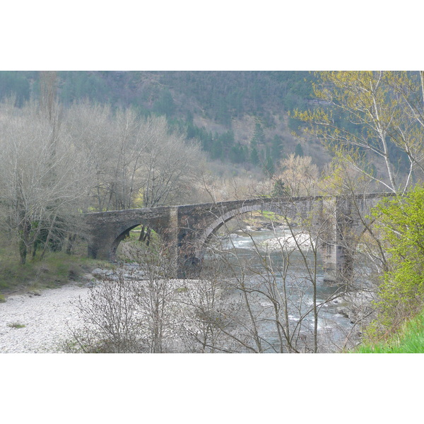 รูปถ่าย ฝรั่งเศส(France) เทือกเขาเซแวน(Cevennes Mountains) ถนนจากโกกูแรสไปฟลอรัก(Cocures to Florac road) 2008-04 17