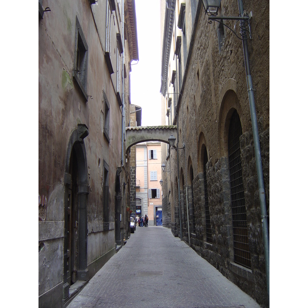 รูปถ่าย อิตาลี(Italy) ออร์วิเอโต้(Orvieto) 2004-03 30