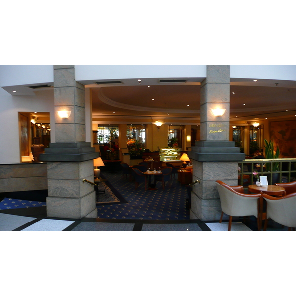 รูปถ่าย ฮังการี(Hungary) บูดาเปสต์(Budapest) โรงแรมเคมพินสกี้ คอร์วินุส(Kempinski Hotel Corvinus) 2007-06 7