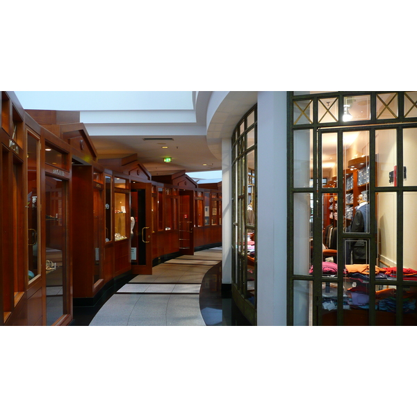 รูปถ่าย ฮังการี(Hungary) บูดาเปสต์(Budapest) โรงแรมเคมพินสกี้ คอร์วินุส(Kempinski Hotel Corvinus) 2007-06 8