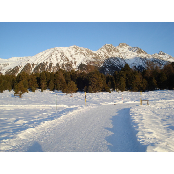 รูปถ่าย สวิสเซอร์แลนด์(Switzerland) เซนต์มอริตซ์ ชลาริญญา(St Moritz Schlarigna) 2007-01 84