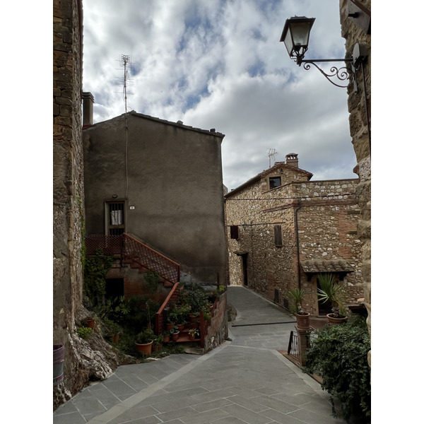 รูปถ่าย อิตาลี(Italy) ลาซัสซา(La Sassa) 2021-09 3