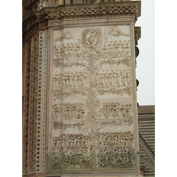 รูปถ่าย อิตาลี(Italy) ออร์วิเอโต้(Orvieto) 2004-03 25