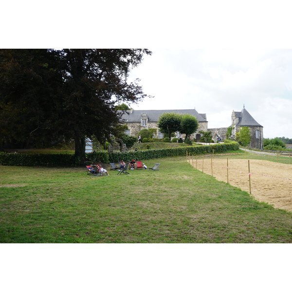 รูปถ่าย ฝรั่งเศส(France) รอชฟอร์-อ็อง-แตร์(Rochefort en terre) 2017-08 25