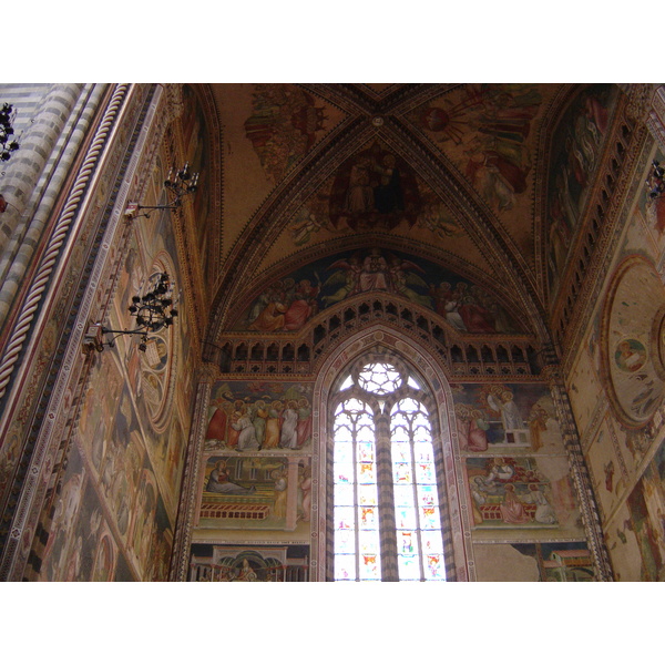 รูปถ่าย อิตาลี(Italy) ออร์วิเอโต้(Orvieto) 2004-03 18