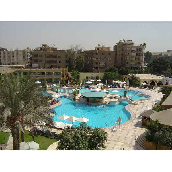 รูปถ่าย อียิปต์(Egypt) กีซ่า(Giza) โรงแรมเลอเมอริเดียน พีระมิดส์(Le Meridien Pyramids) 2004-09 17