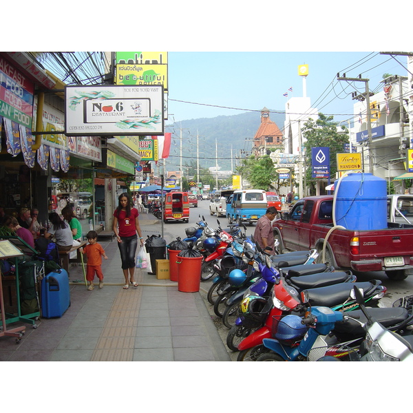 รูปถ่าย ไทย(Thailand) ภูเก็ต(Phuket) ป่าตอง(Patong) ถนนสาย 2(2nd Road) 2005-12 8