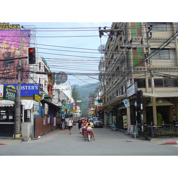 รูปถ่าย ไทย(Thailand) ภูเก็ต(Phuket) ป่าตอง(Patong) ถนนสาย 2(2nd Road) 2005-12 40