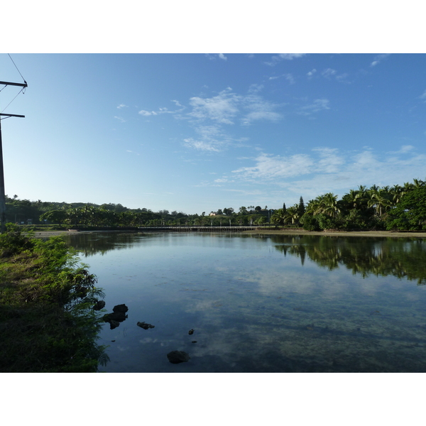 รูปถ่าย ฟิจิ(Fiji) ถนนจากนาดีไปซิงกาโตกา(Nadi to Sigatoka road) 2010-05 11