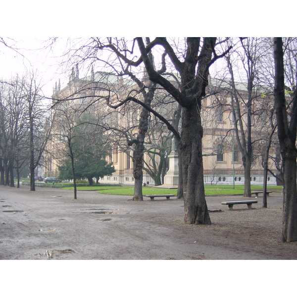 รูปถ่าย อิตาลี(Italy) มิลาน(Milan) 2000-12 29