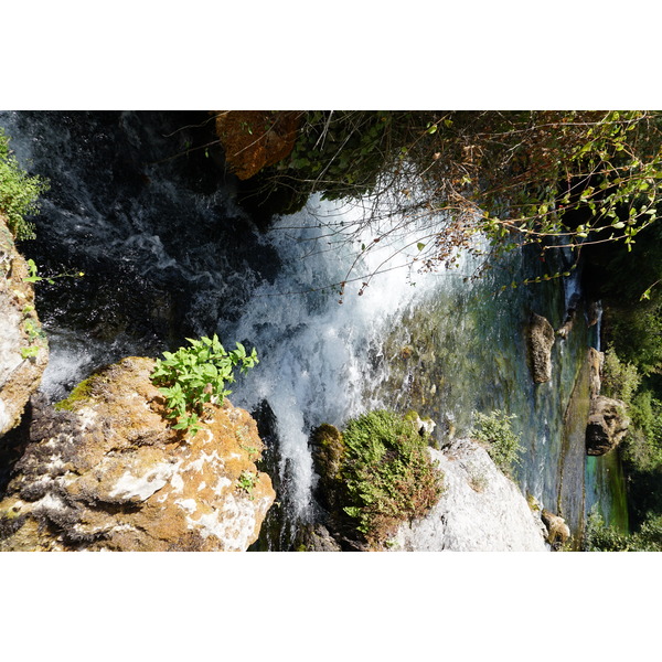 รูปถ่าย ฝรั่งเศส(France) ฟงแตน-เดอ-โวกลูซ(Fontaine-de-Vaucluse) 2017-08 13