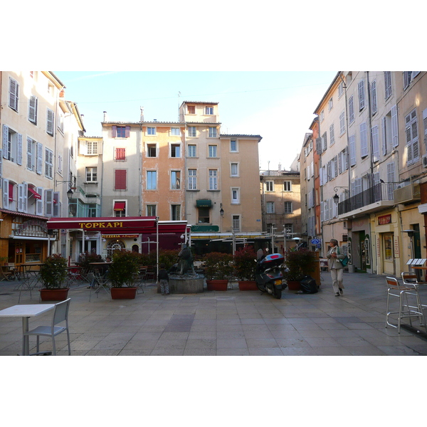 รูปถ่าย ฝรั่งเศส(France) แอ็กซ์-อ็อง-โพรว็องส์(Aix en Provence) ศาลาว่าการเมืองแอ็กซ์(Aix Town Hall) 2008-04 10