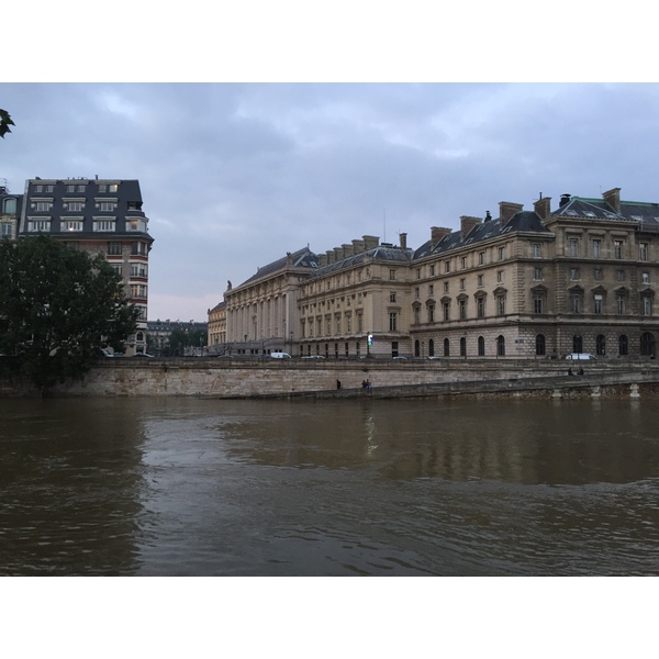 รูปถ่าย ฝรั่งเศส(France) ปารีส(Paris) แม่น้ำแซน(Seine river) 2016-06 60