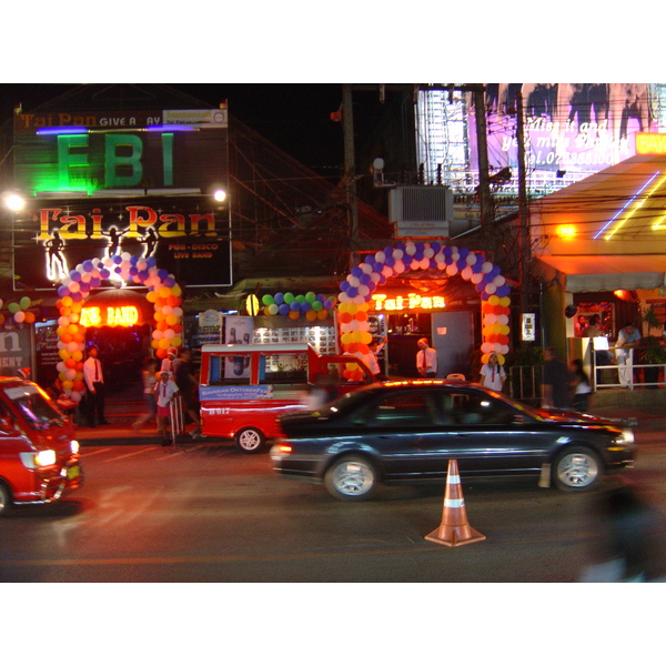 รูปถ่าย ไทย(Thailand) ภูเก็ต(Phuket) ป่าตอง(Patong) สีสันกลางคืน(night) 2005-12 10