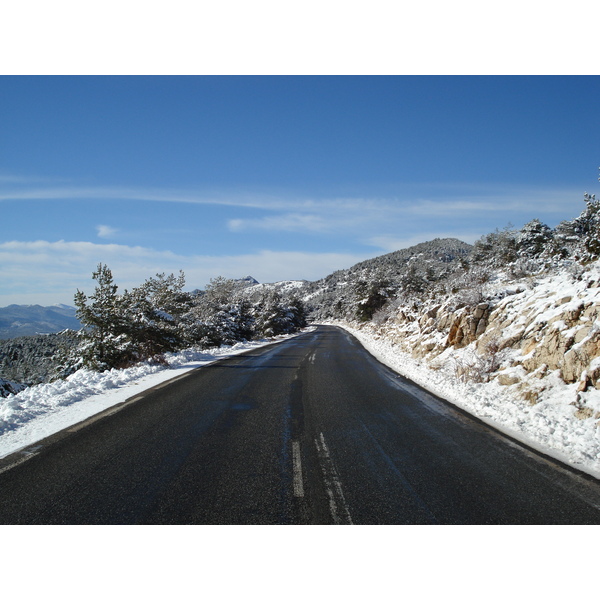 รูปถ่าย ฝรั่งเศส(France) ถนนจากกูร์เซกูลไปเกรโอลีแยร์-เล-เนจ(Coursegoule to Greolieres les neiges road) 2007-01 70
