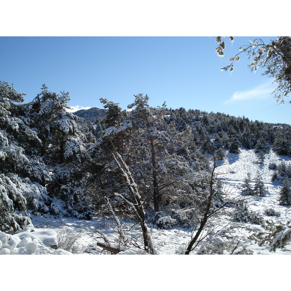 รูปถ่าย ฝรั่งเศส(France) ถนนจากกูร์เซกูลไปเกรโอลีแยร์-เล-เนจ(Coursegoule to Greolieres les neiges road) 2007-01 49