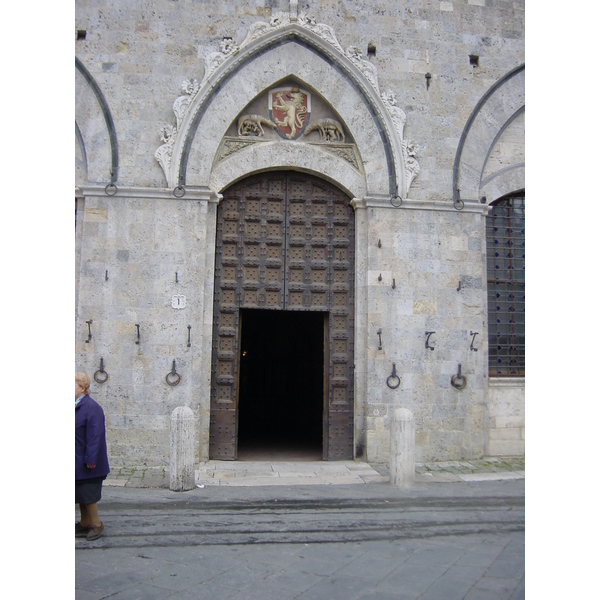 รูปถ่าย อิตาลี(Italy) ซีเอน่า(Siena) 2004-03 51