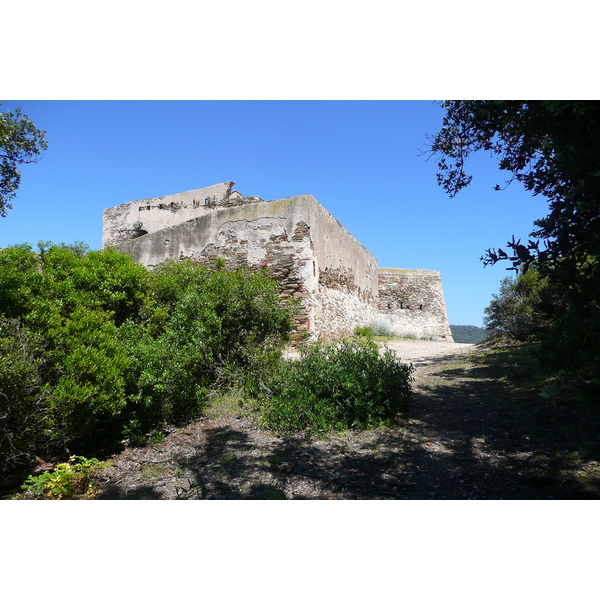 รูปถ่าย ฝรั่งเศส(France) เกาะปอร์เกอรอล(Porquerolles Island) แหลมเลอแก็ง(Pointe du Lequin) 2008-05 21