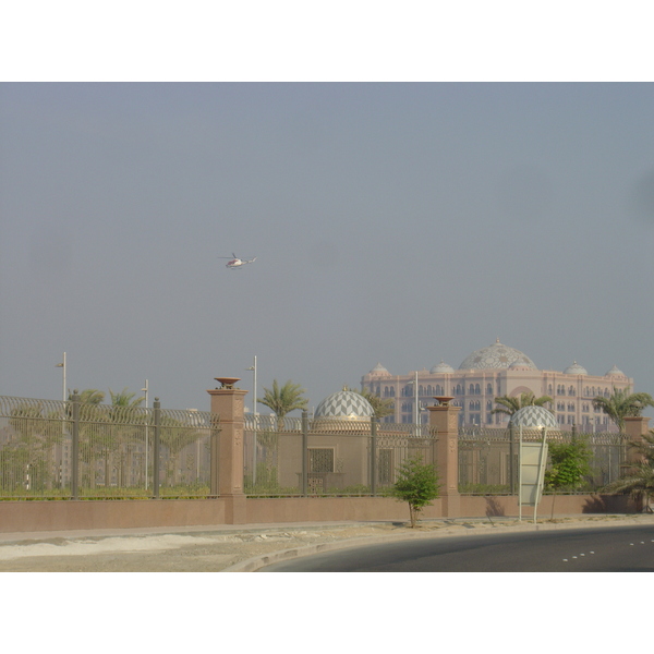 รูปถ่าย สหรัฐอาหรับเอมิเรตส์(United Arab Emirates) อาบูดาบี(Abu Dhabi) 2005-09 90
