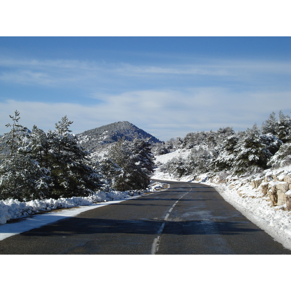 รูปถ่าย ฝรั่งเศส(France) ถนนจากกูร์เซกูลไปเกรโอลีแยร์-เล-เนจ(Coursegoule to Greolieres les neiges road) 2007-01 58