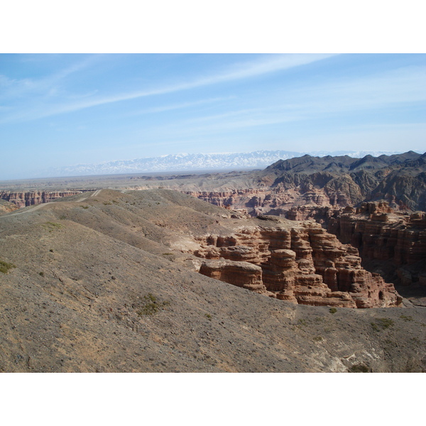 รูปถ่าย คาซัคสถาน(Kazakhstan) หุบผาชารึน(Charyn Canyon) 2007-03 247