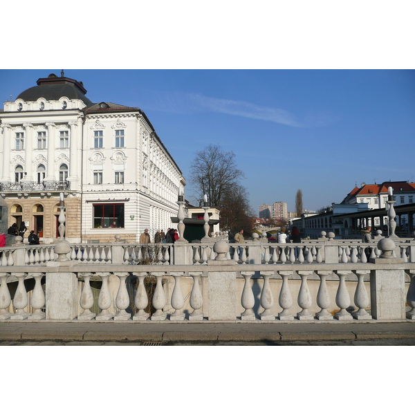 รูปถ่าย สโลวีเนีย(Slovenia) ลีอูบลีอานา(Ljubljana) เมืองเก่า(Historic Centre) 2008-01 83