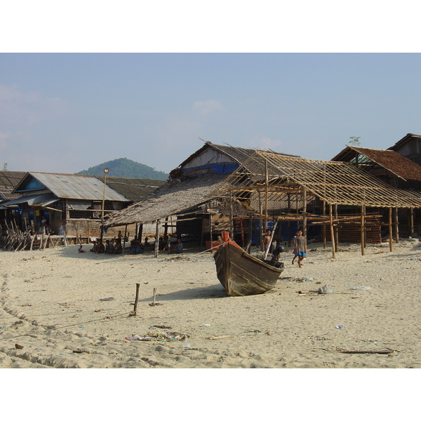รูปถ่าย พม่า(Myanmar) หาดหม่องมะกัน(Maungmagan beach) 2005-01 20