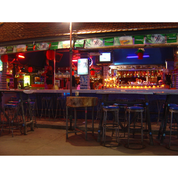 รูปถ่าย ไทย(Thailand) ภูเก็ต(Phuket) ป่าตอง(Patong) สีสันกลางคืน(night) 2005-12 23