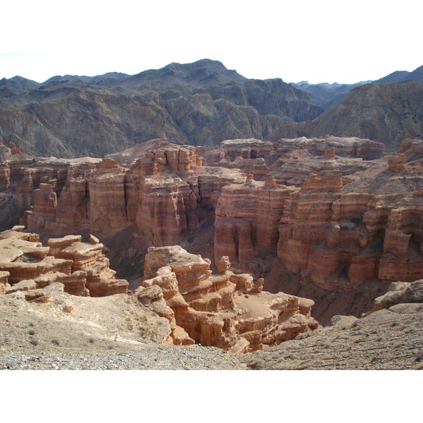 รูปถ่าย คาซัคสถาน(Kazakhstan) หุบผาชารึน(Charyn Canyon) 2007-03 212