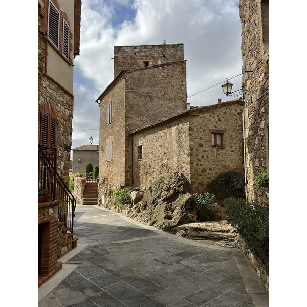 รูปถ่าย อิตาลี(Italy) ลาซัสซา(La Sassa) 2021-09 16