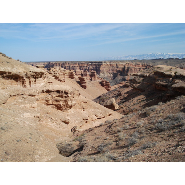 รูปถ่าย คาซัคสถาน(Kazakhstan) หุบผาชารึน(Charyn Canyon) 2007-03 75