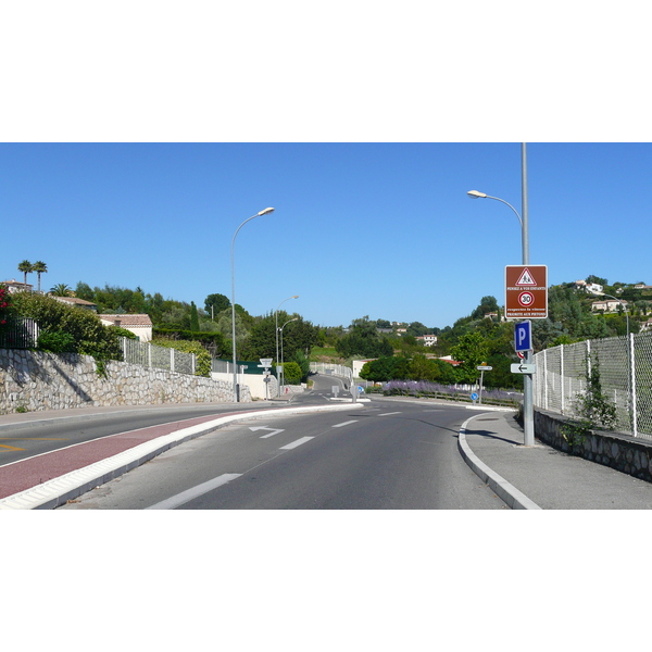 รูปถ่าย ฝรั่งเศส(France) ลาโกด(La Gaude) 2007-07 10