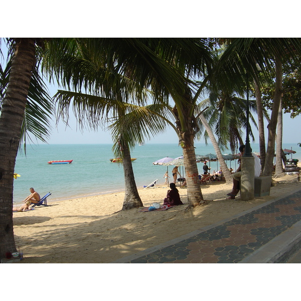 รูปถ่าย ไทย(Thailand) หาดจอมเทียน(Jomtien Beach) 2005-01 112