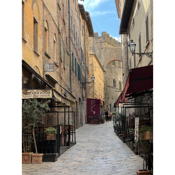 รูปถ่าย อิตาลี(Italy) วอลแตร์รา(Volterra) 2021-09 23