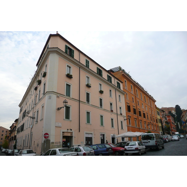 รูปถ่าย อิตาลี(Italy) โรม(Rome) ถนนการีบัลดี(Via Garibaldi) 2007-11 49