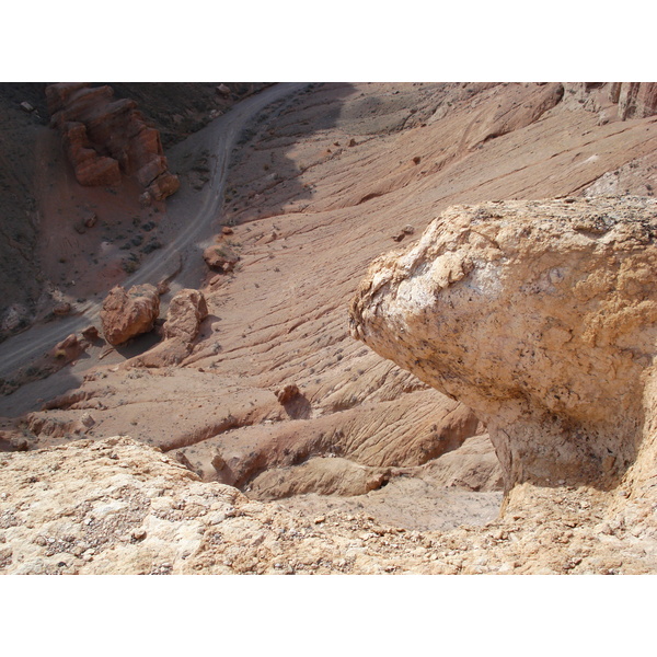 รูปถ่าย คาซัคสถาน(Kazakhstan) หุบผาชารึน(Charyn Canyon) 2007-03 146