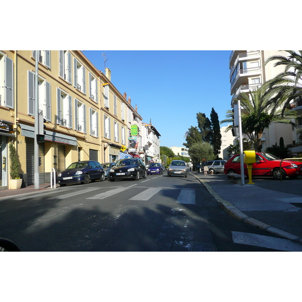 รูปถ่าย ฝรั่งเศส(France) คานส์(Cannes) ถนนเดอเลแร็ง(Avenue de Lerins) 2008-03 4