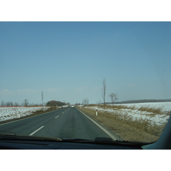รูปถ่าย ฮังการี(Hungary) ถนนจากเปชไปบูดาเปสต์(Pecs to Budapest Road) 2005-03 10