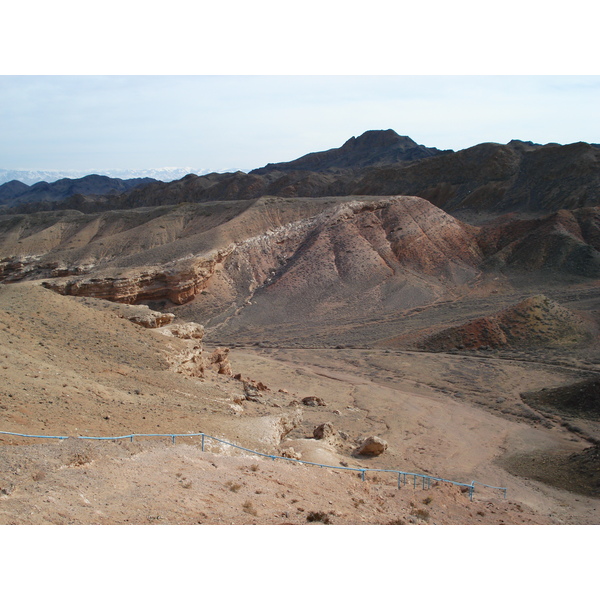 รูปถ่าย คาซัคสถาน(Kazakhstan) หุบผาชารึน(Charyn Canyon) 2007-03 147