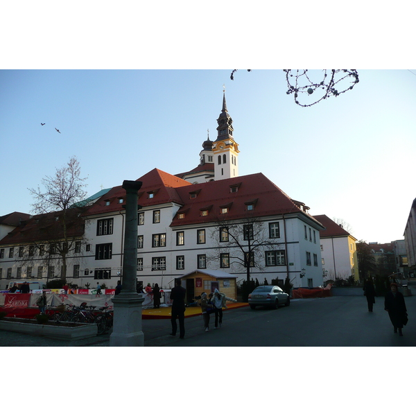 รูปถ่าย สโลวีเนีย(Slovenia) ลีอูบลีอานา(Ljubljana) เมืองเก่า(Historic Centre) 2008-01 69